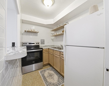 6118 N Sheridan Road - Photo Thumbnail 10