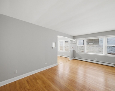 425 S Kenilworth Avenue - Photo Thumbnail 2