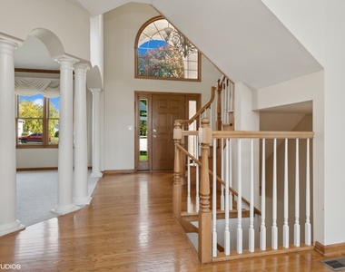 2327 Flat Rock Court - Photo Thumbnail 4