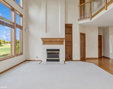 2327 Flat Rock Court - Photo Thumbnail 6