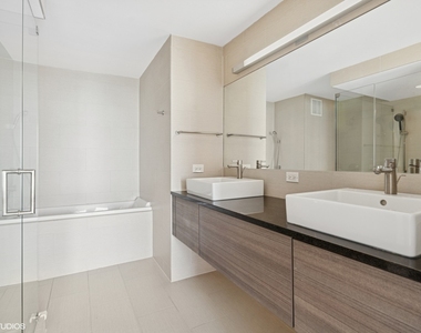505 N Lake Shore Drive - Photo Thumbnail 6