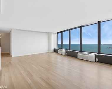 505 N Lake Shore Drive - Photo Thumbnail 2