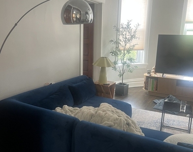 4740 S Prairie Avenue - Photo Thumbnail 2