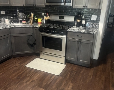 4740 S Prairie Avenue - Photo Thumbnail 12