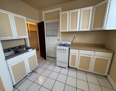2148 S Gunderson Avenue - Photo Thumbnail 9