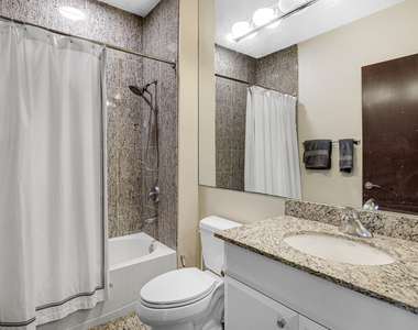 33 W Ontario Street - Photo Thumbnail 17