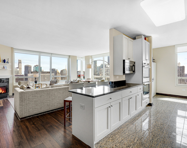 33 W Ontario Street - Photo Thumbnail 9