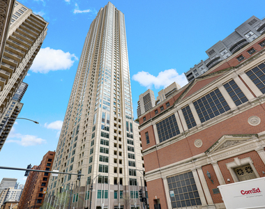 33 W Ontario Street - Photo Thumbnail 19