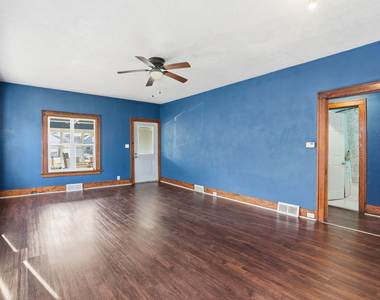 1117 19th Avenue - Photo Thumbnail 2
