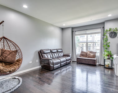 2875 Henley Lane - Photo Thumbnail 1