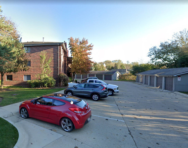 1350 Brook Street - Photo Thumbnail 12