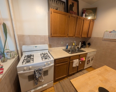 3815 N Wilton Avenue - Photo Thumbnail 22
