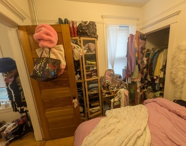 3815 N Wilton Avenue - Photo Thumbnail 19