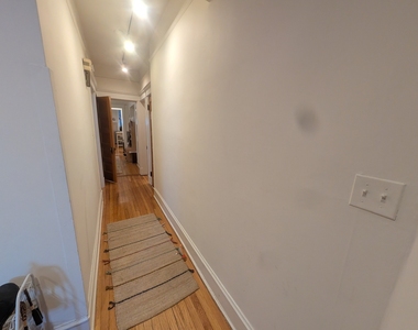 3815 N Wilton Avenue - Photo Thumbnail 8