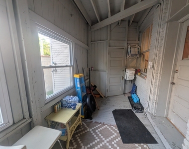 3815 N Wilton Avenue - Photo Thumbnail 26