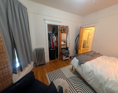 3815 N Wilton Avenue - Photo Thumbnail 12