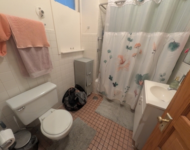 3815 N Wilton Avenue - Photo Thumbnail 13