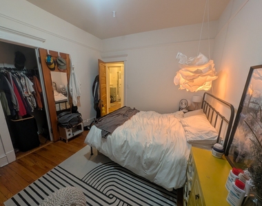 3815 N Wilton Avenue - Photo Thumbnail 11