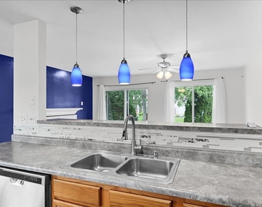 2449 Mayfield Drive - Photo Thumbnail 5