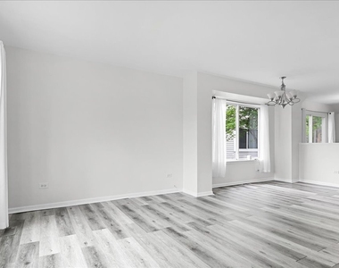 2449 Mayfield Drive - Photo Thumbnail 3