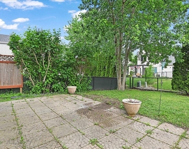 2449 Mayfield Drive - Photo Thumbnail 26