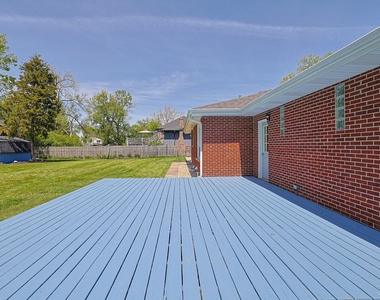 2232 Sprucewood Avenue - Photo Thumbnail 31