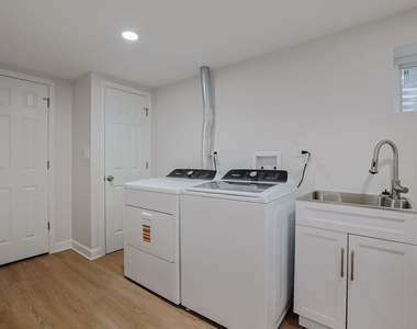 2232 Sprucewood Avenue - Photo Thumbnail 20