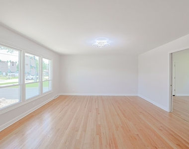 2232 Sprucewood Avenue - Photo Thumbnail 5