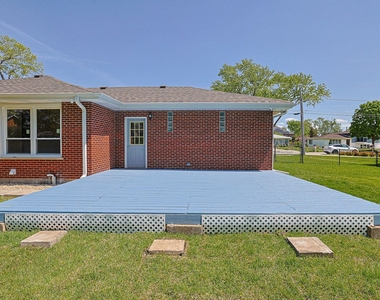 2232 Sprucewood Avenue - Photo Thumbnail 30