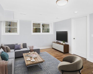1648 N Sedgwick Street - Photo Thumbnail 1