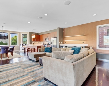 1500 W Huron Street - Photo Thumbnail 6
