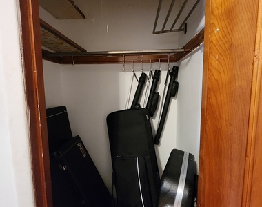 6106 N Washtenaw Avenue - Photo Thumbnail 16