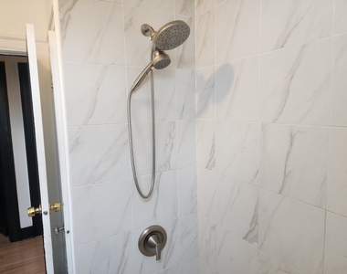 6106 N Washtenaw Avenue - Photo Thumbnail 19
