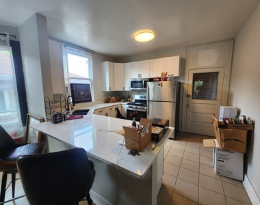 6106 N Washtenaw Avenue - Photo Thumbnail 1