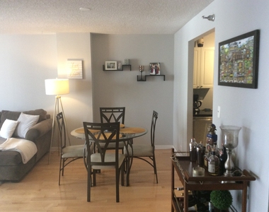 70 W Huron Street - Photo Thumbnail 8