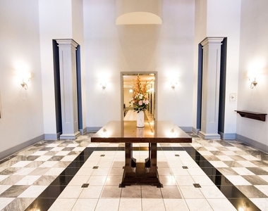 70 W Huron Street - Photo Thumbnail 1