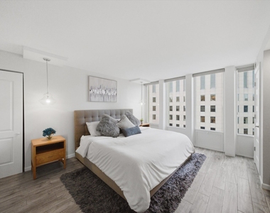 100 E Walton Street - Photo Thumbnail 8