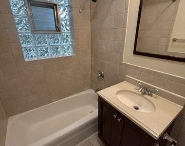4514 W Wellington Avenue - Photo Thumbnail 11