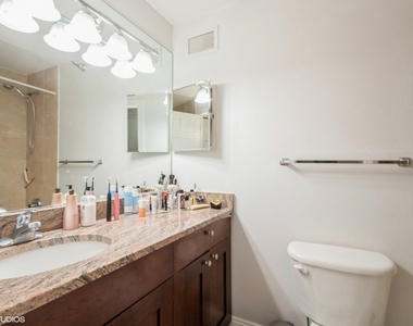 440 N Mcclurg Court - Photo Thumbnail 10