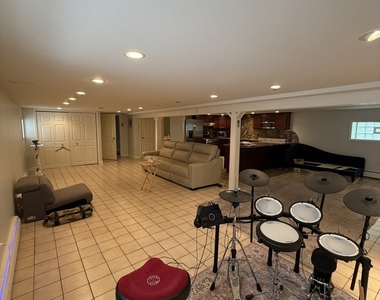 830 N Northwest Highway - Photo Thumbnail 7
