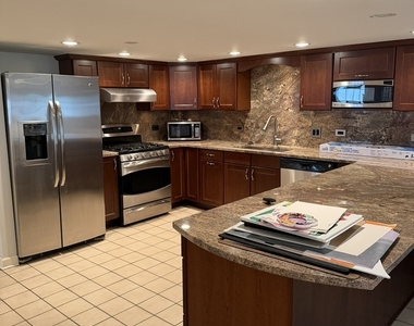 830 N Northwest Highway - Photo Thumbnail 1