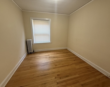 2105 Grove Avenue - Photo Thumbnail 4