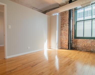 801 S Wells Street - Photo Thumbnail 8