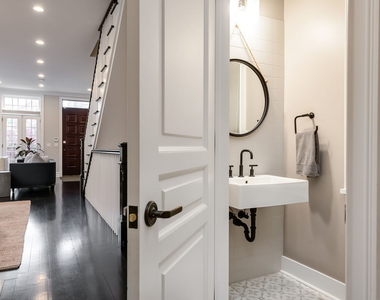 1633 N Wolcott Avenue - Photo Thumbnail 16