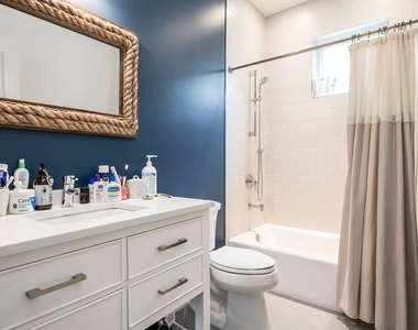 1633 N Wolcott Avenue - Photo Thumbnail 20
