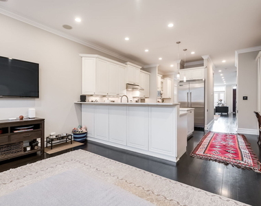 1633 N Wolcott Avenue - Photo Thumbnail 14