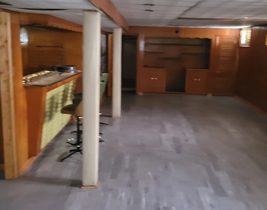9035 S Euclid Avenue - Photo Thumbnail 11