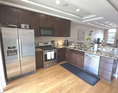 2151 N Richmond Street - Photo Thumbnail 6
