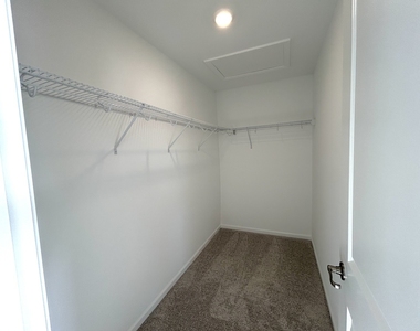 612 Cassia Court - Photo Thumbnail 16