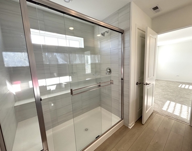 612 Cassia Court - Photo Thumbnail 14